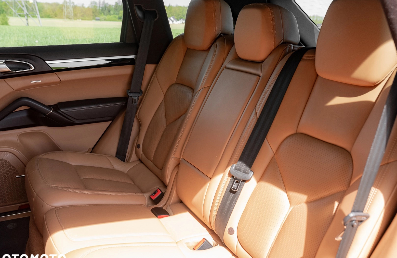 Porsche Cayenne cena 179900 przebieg: 127394, rok produkcji 2016 z Kościan małe 154